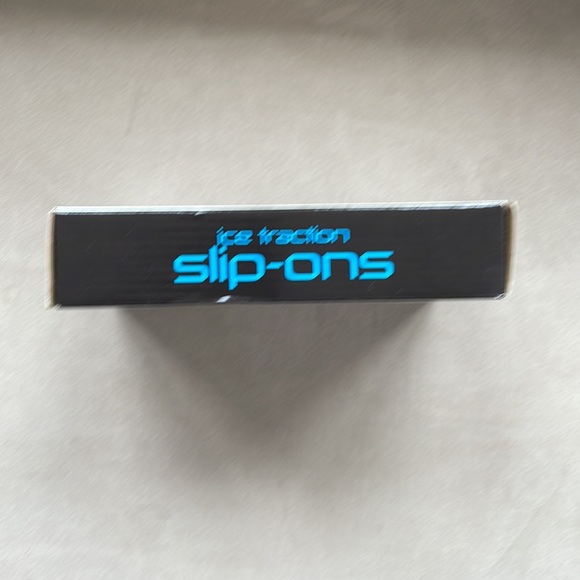 Ice traction slip-ons size medium (unisex) - Picture 3 of 6